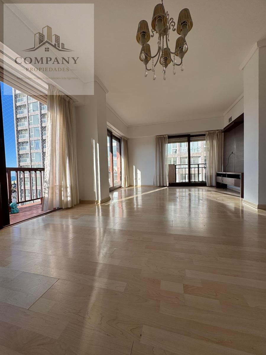 4-room apartment for sale with an ocean view