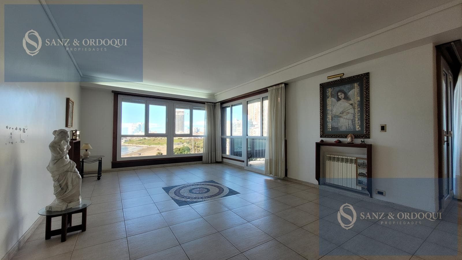 24-Month Lease - 6-room semi-apartment with a view of Varese Beach - Lavalle 2253
