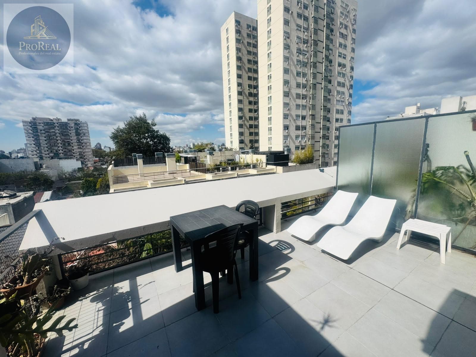 FOR RENT: Studio Apartment with a Spectacular Terrace Balcony | Saavedra