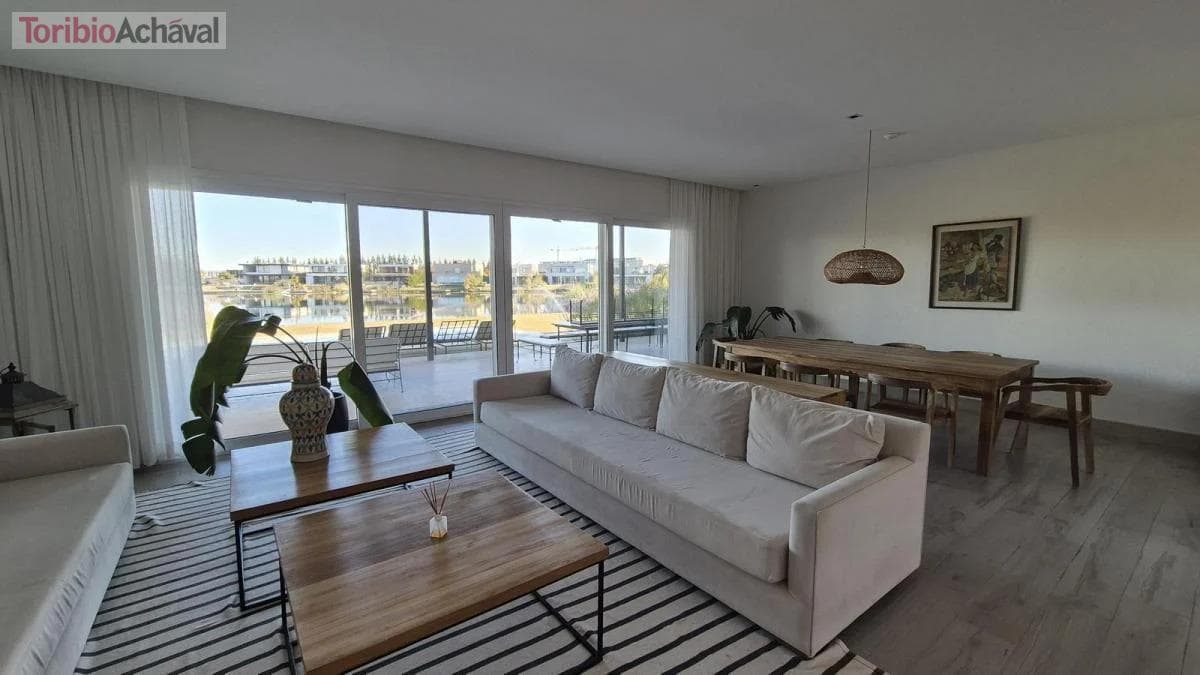 Lagoon-View House in Barbarita: 5 en-suite bedrooms, pool, and dock