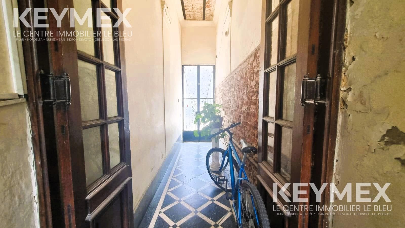 MULTIFAMILY HOME FOR SALE WITH GARAGE – CHACABUCO PARK