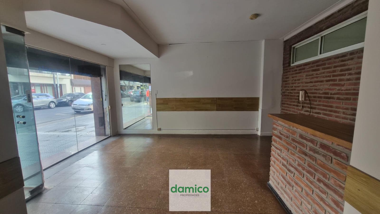 Commercial Space in Villa Luro