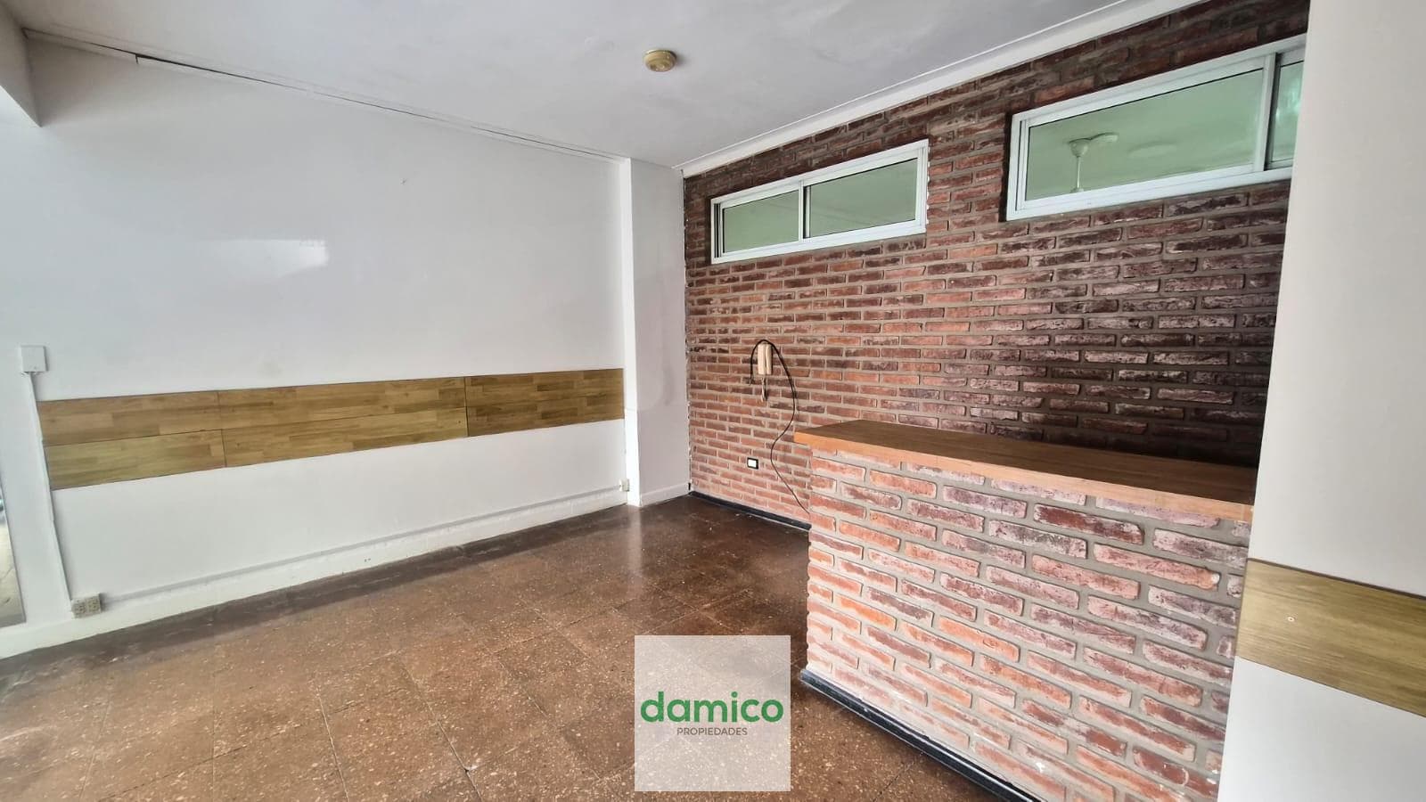 Commercial Space in Villa Luro