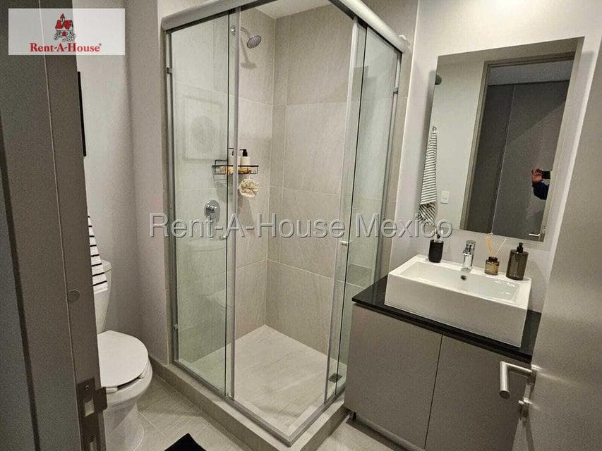 Apartment for Rent in Huixquilucan, La Herradura GIS 27-734.