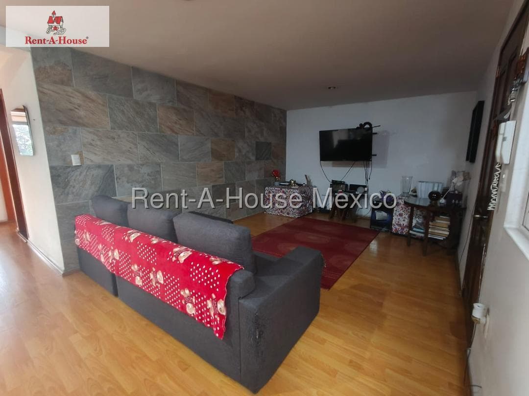 Apartment for Sale in Tlalpan, Jardines de Padierna GIS 27-987.