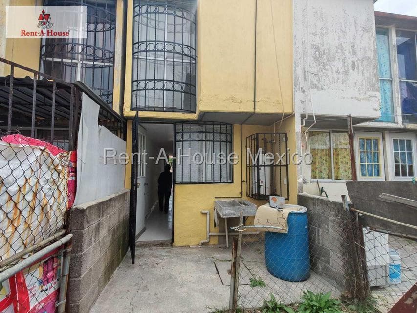 House for Sale in Santa Teresa, Huehuetoca, JL 27-1038.