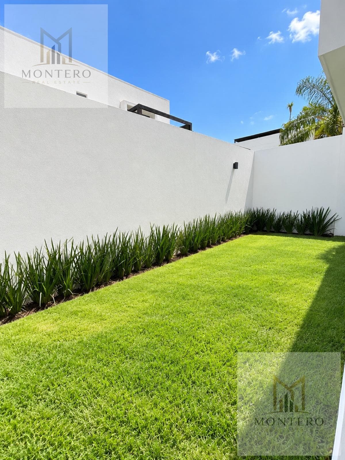 House - Lomas de Angelópolis Subdivision
