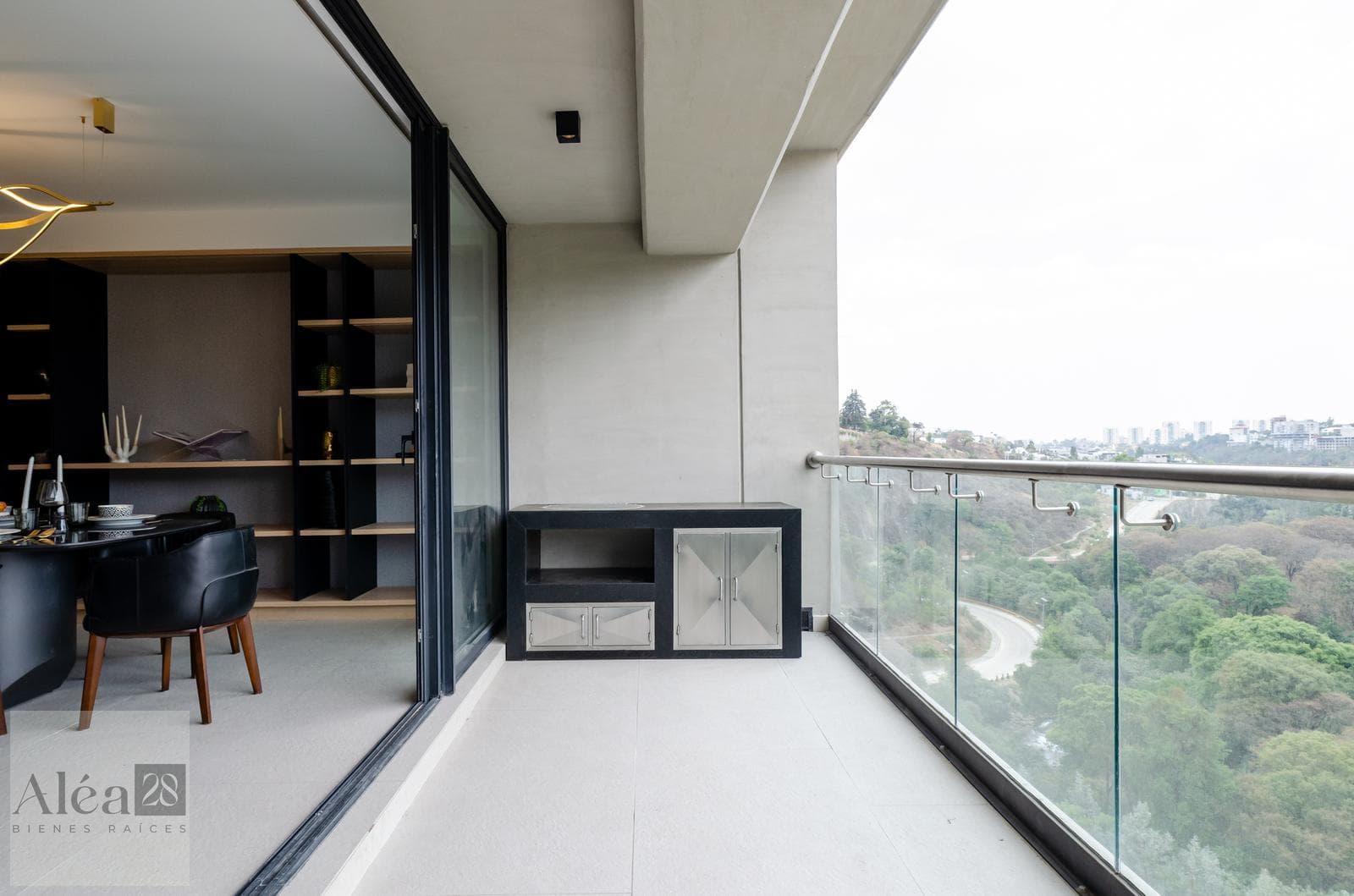 Apartment in Realeza, Second Section of Bosque Real