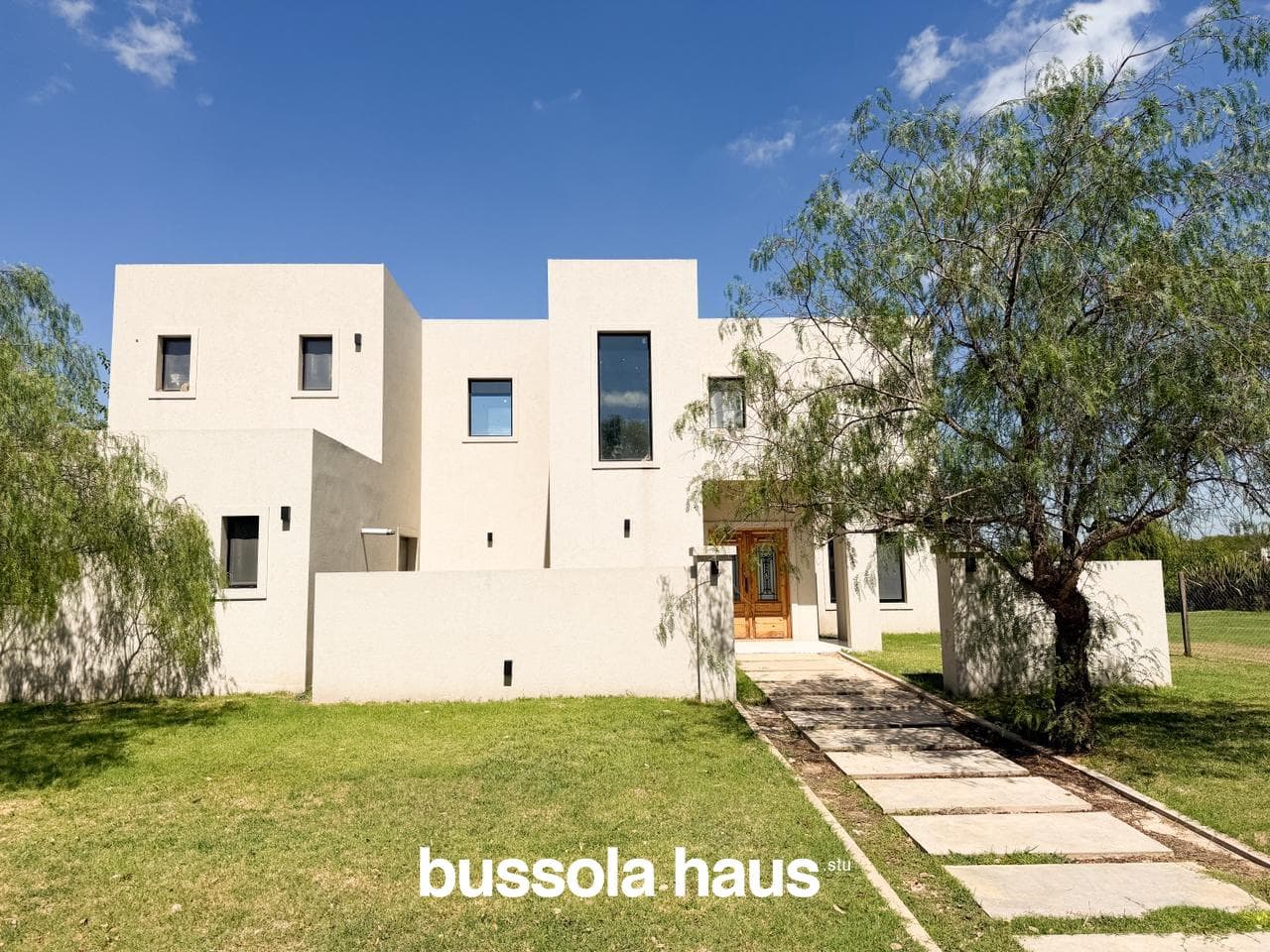 Casa en venta con 3 dormitorios al lago en San Matias Escobar