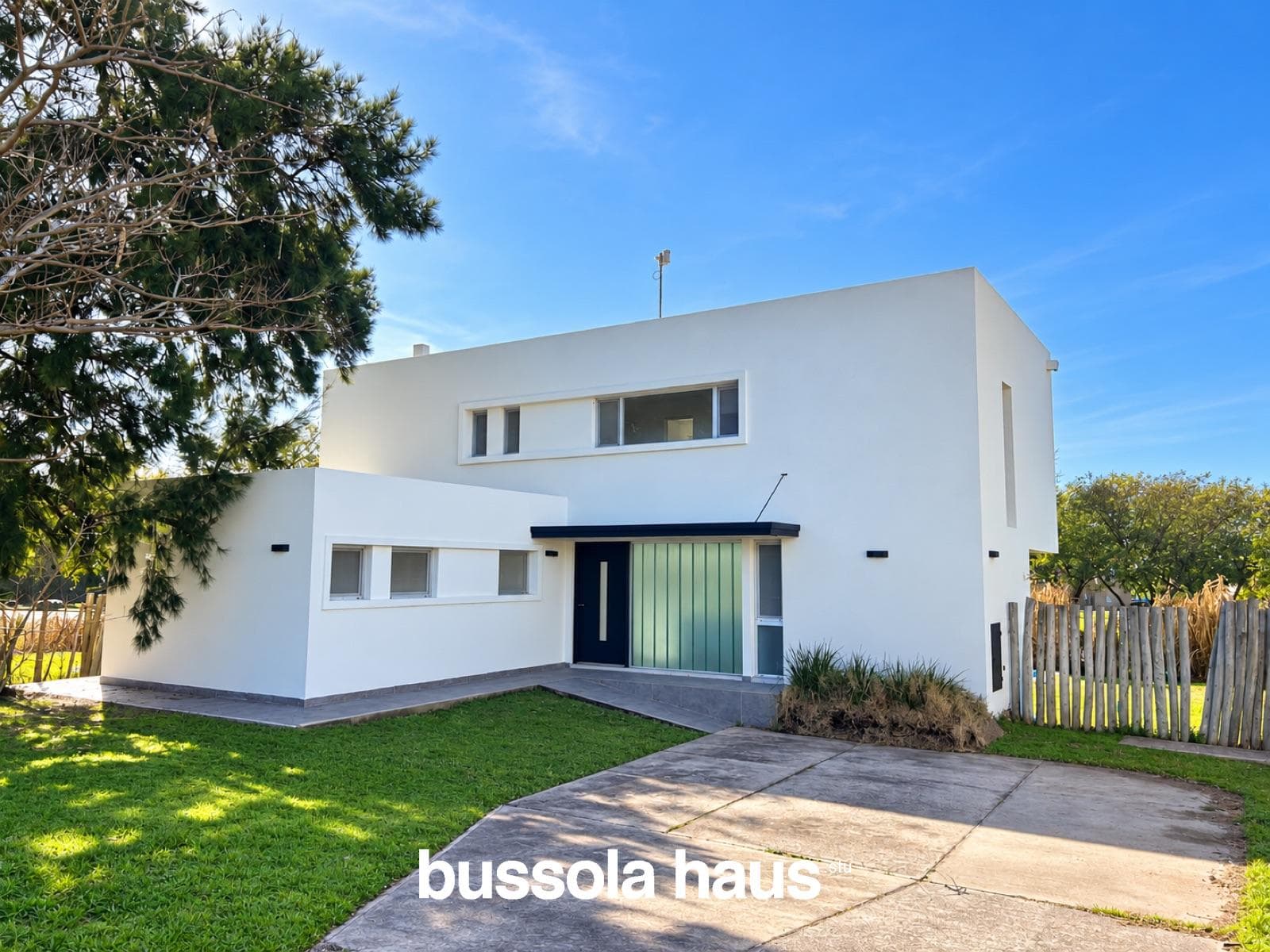 Casa en venta con 3 dormitorios y pileta en San Matias Escobar