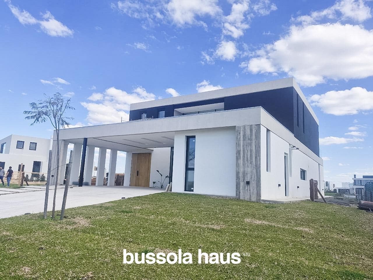 Casa en venta 4 dormitorios al lago en Costas Puertos del Lago
