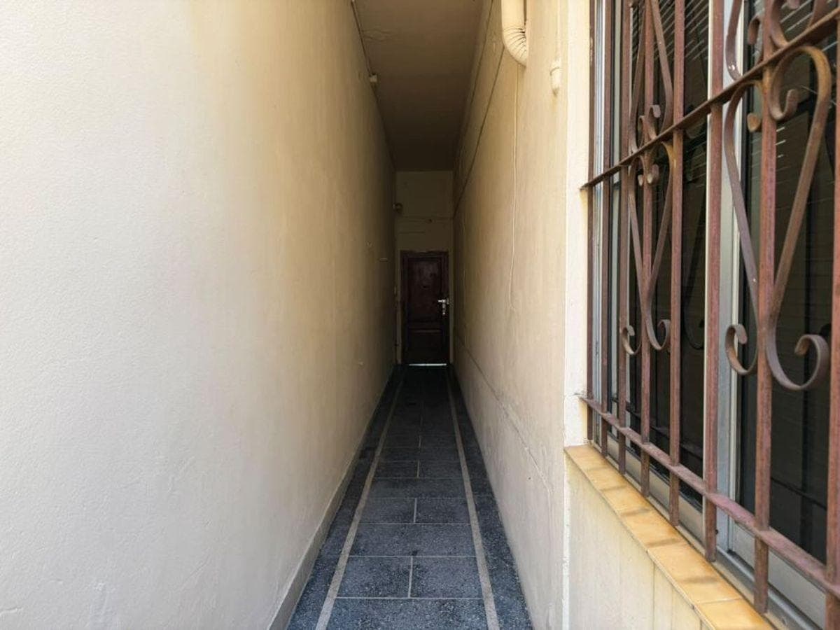 Comodo Departamento Tipo Casa en Alquiler - Primer Piso por Escalera
