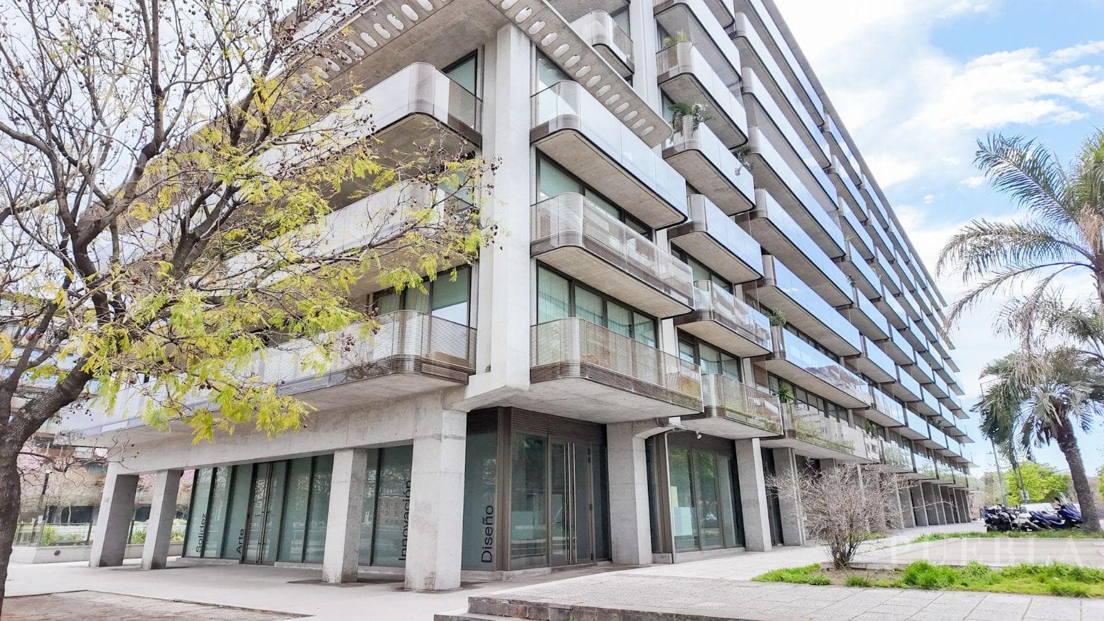 Local comercial de 535 m² en Oceana Puerto Madero – Apto desarrollo gastronómico