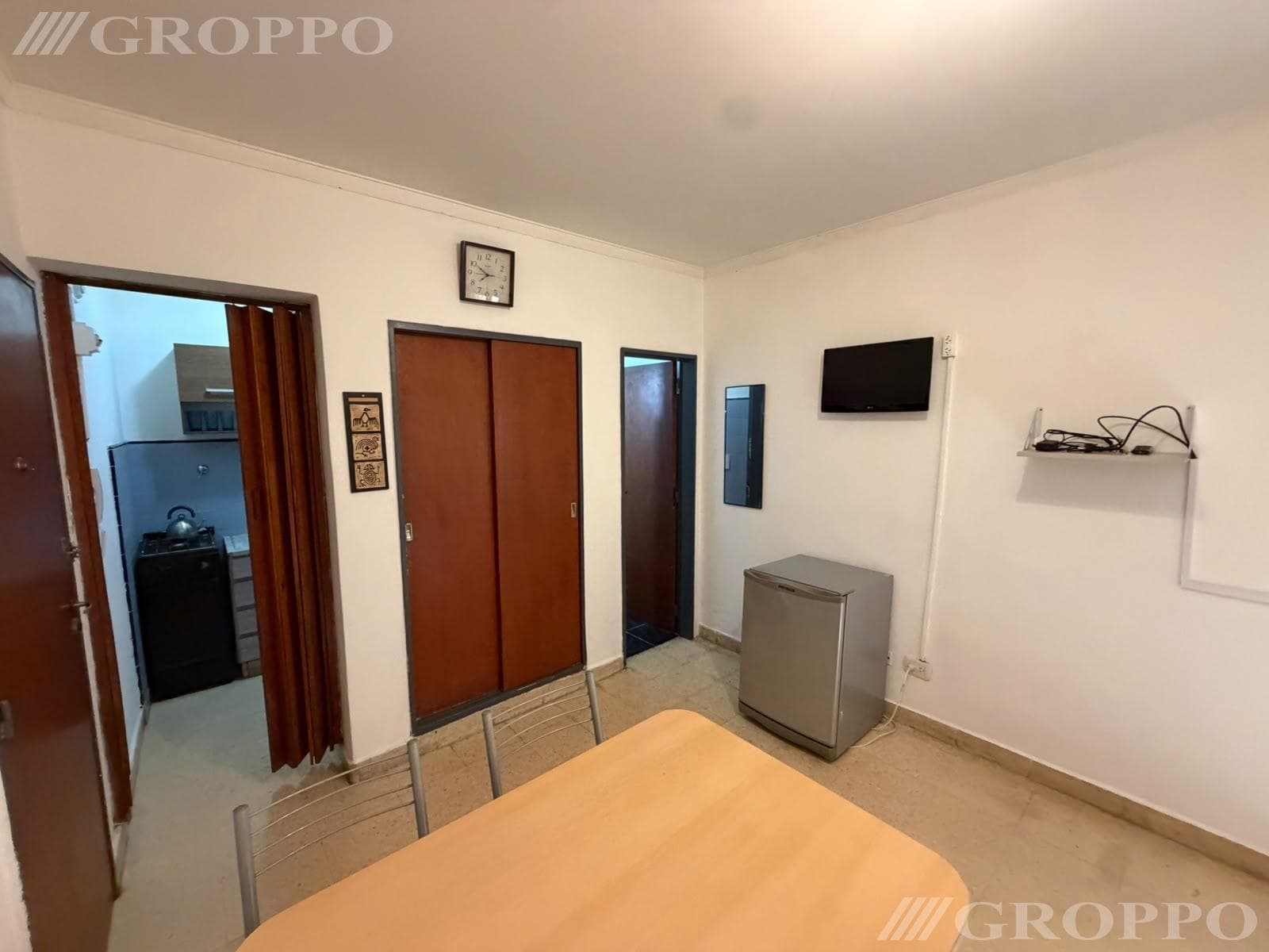 1 Ambiente Interno - Lamadrid y Av. Colon