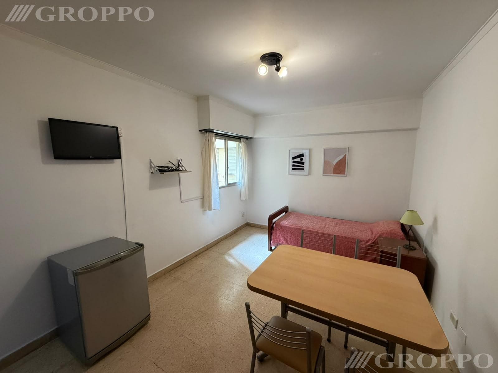 1 Ambiente Interno - Lamadrid y Av. Colon