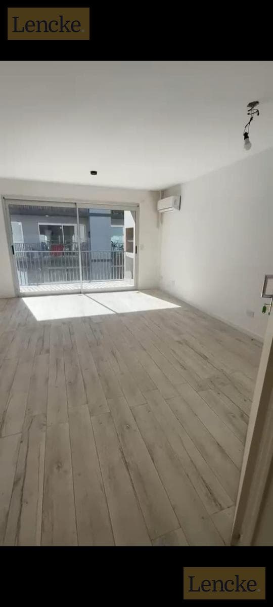 Tigre, for sale with rental income, ideal investment, 2-room apartment with additional garage, balcony, and barbecue