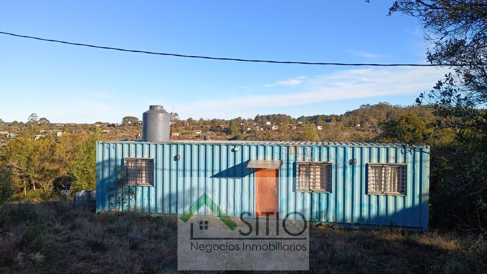 Vendo Casa contenedor de 2 dormitorios en Terreno de 1200 m2 en Villa Serrana
