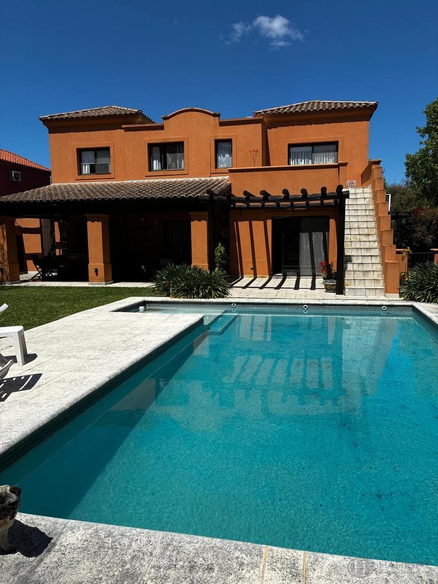 4-bedroom house, El Molino Gated Community, Pilar