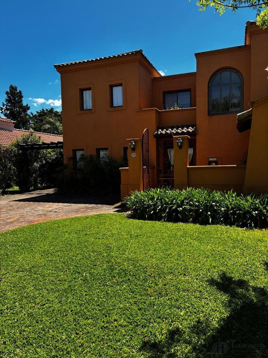 4-bedroom house, El Molino Gated Community, Pilar