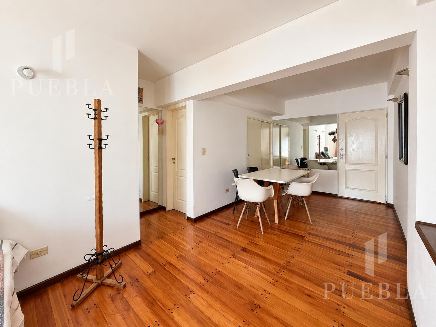 Venta Excelente Departamento de 2 Amb en el Corazón de Lomas de Zamora! Apto Prof