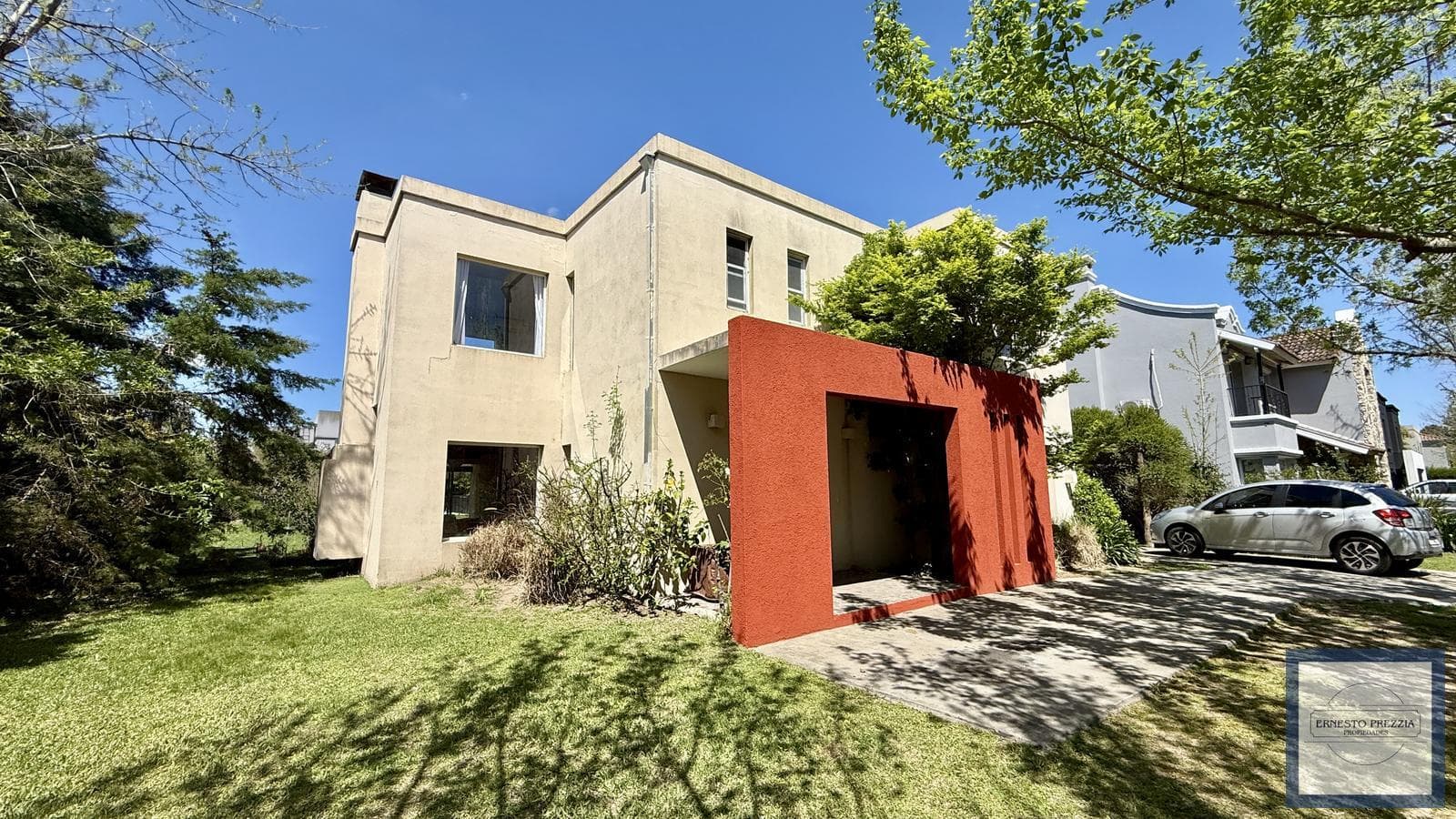 Venta de casa en Talar del Lago 1