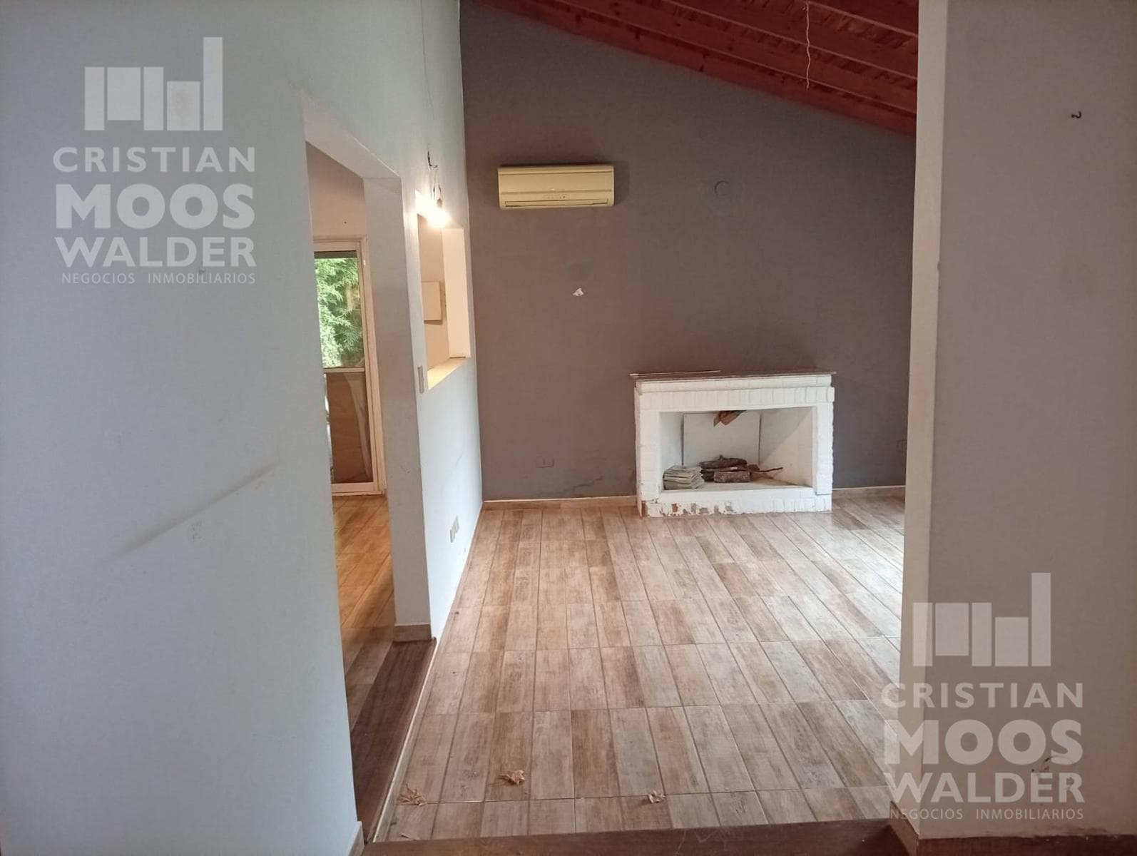 Cristian Mooswalder Real Estate Business