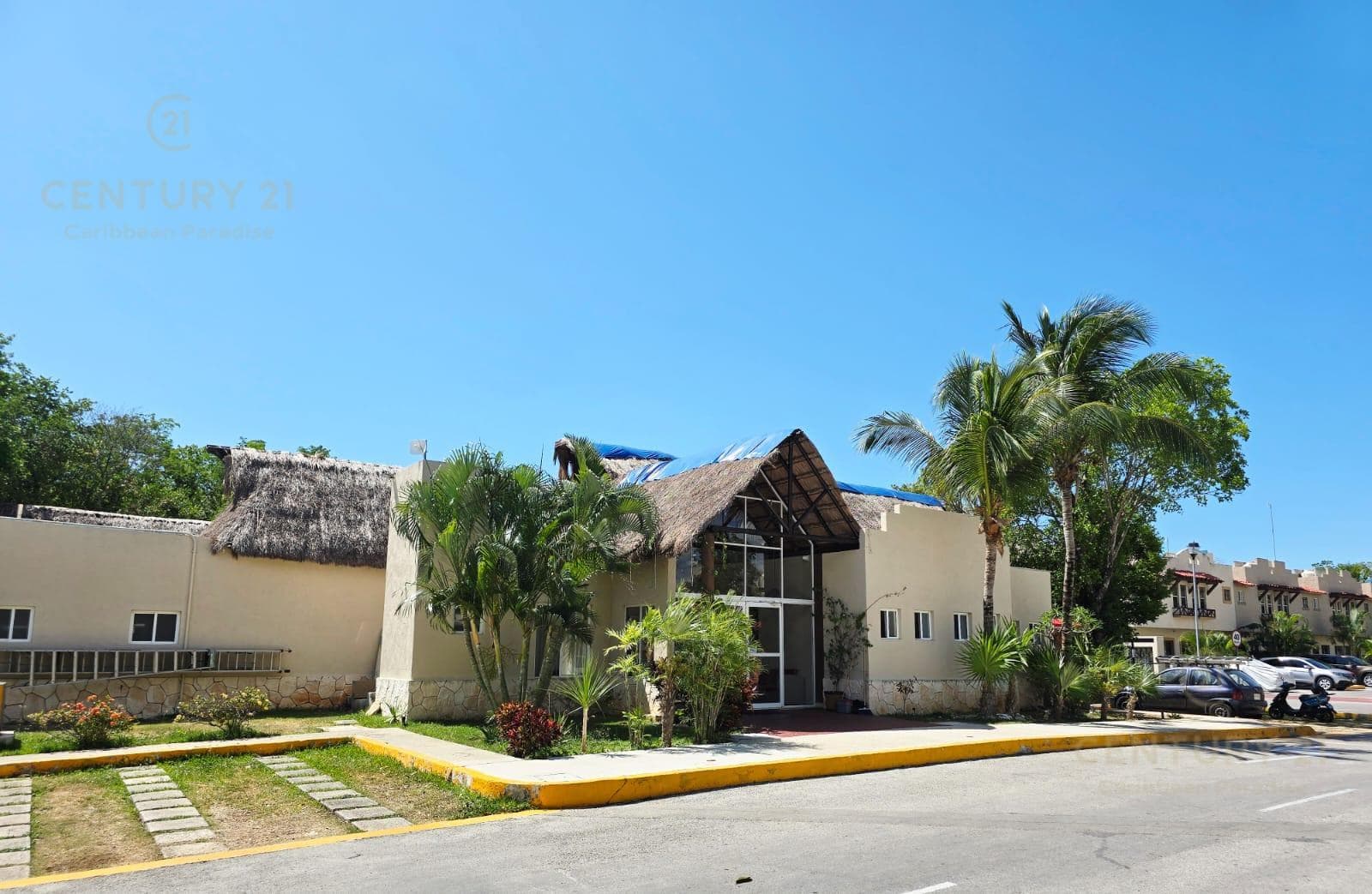 Nueva privada Real Amalfi departamento Playa del Carmen P2594