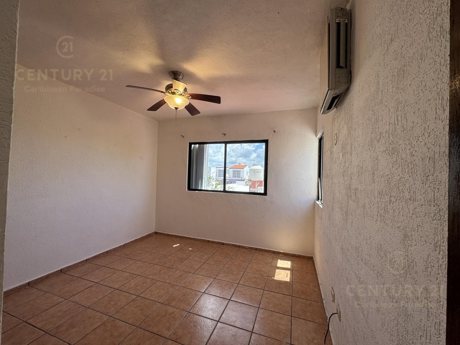 CASA EN VENTA EN SANTA FE EN PLAYA DEL CARMEN 748
