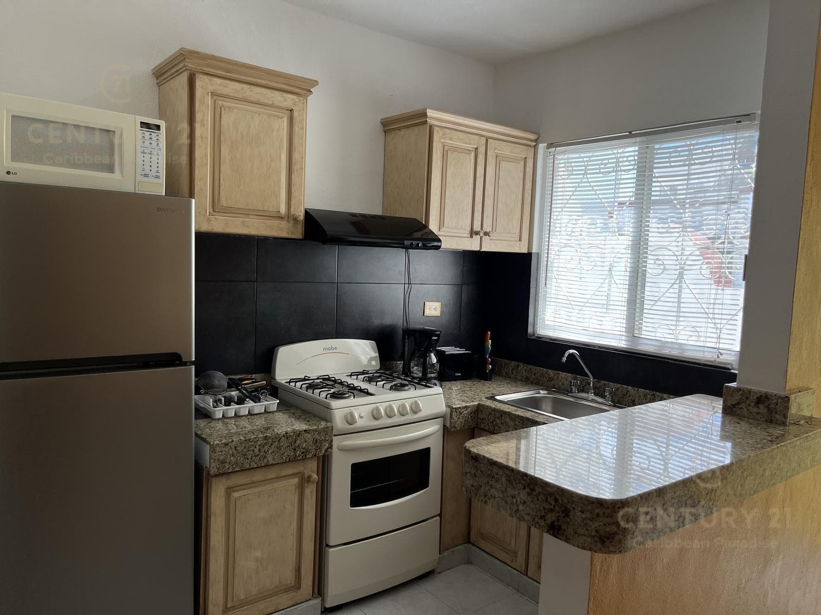 Long-term rental of a furnished apartment in downtown Playa del Carmen, P1297