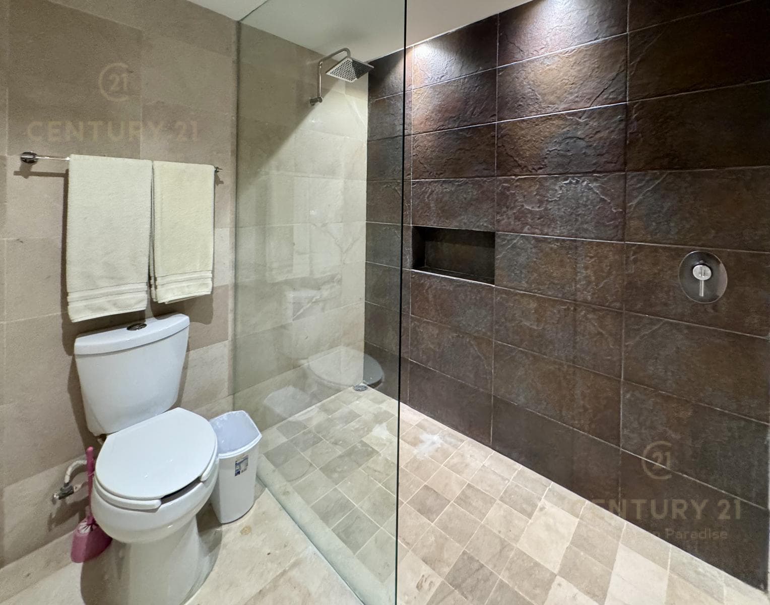 LUJOSO PH EN VENTA 2 HAB VIA 38 PLAYA DEL CARMEN P1131