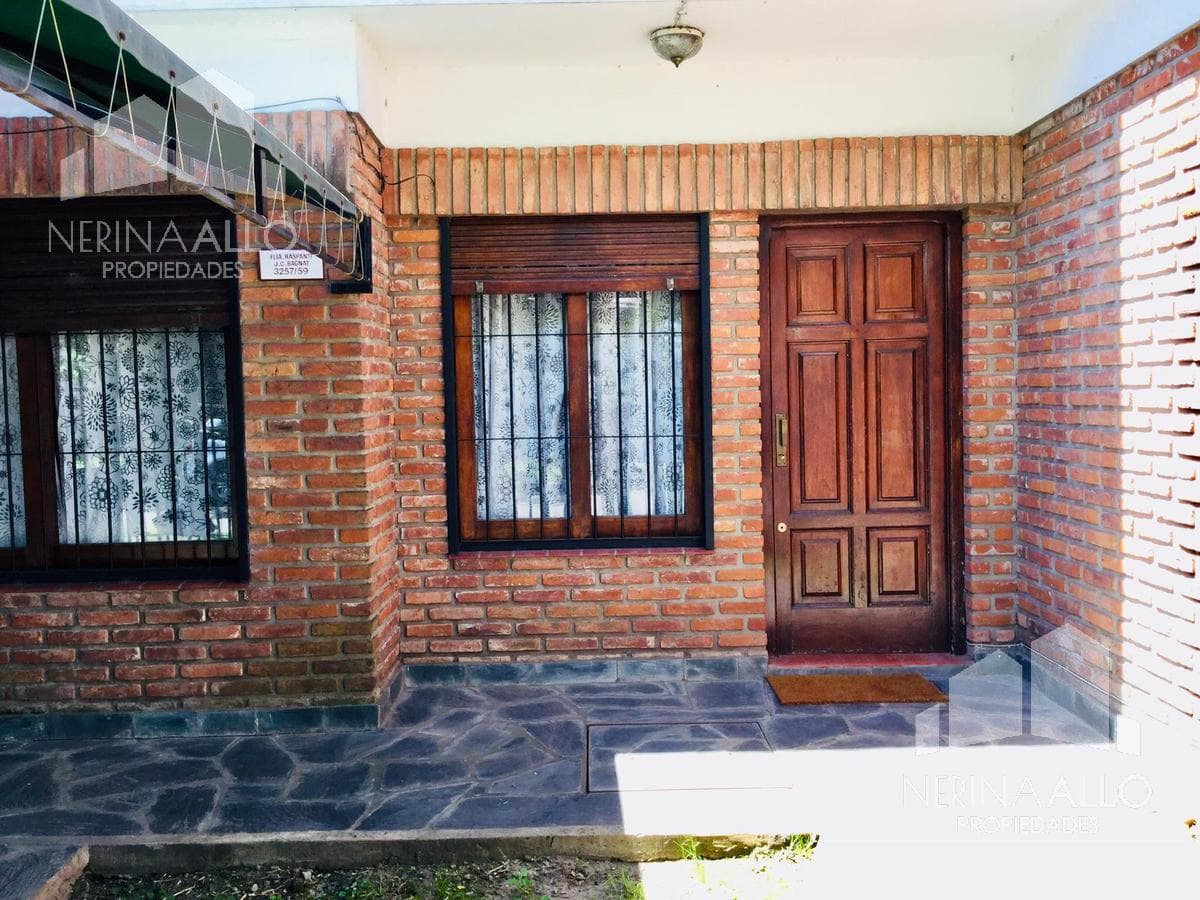 Four-room house for sale - Ituzaingó