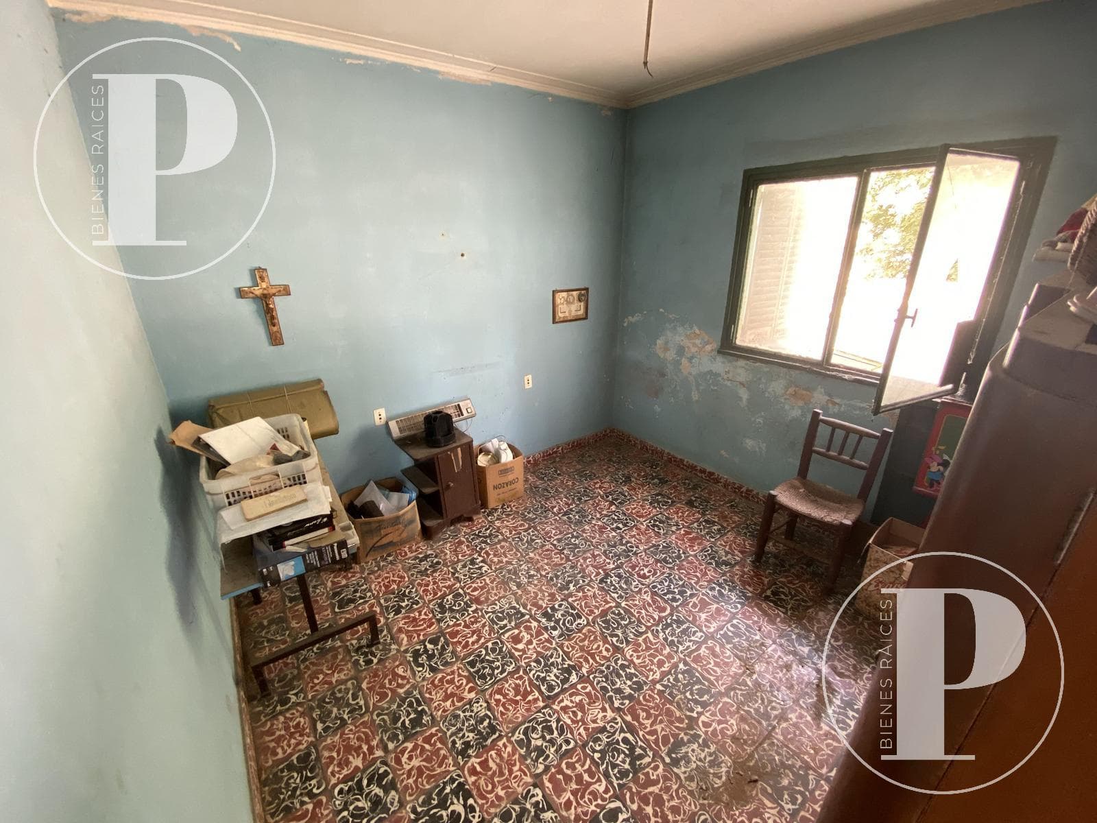 | FOR SALE | HOUSE IN NEED OF RENOVATION ON AV. 13 BETWEEN 78 AND 78BIS