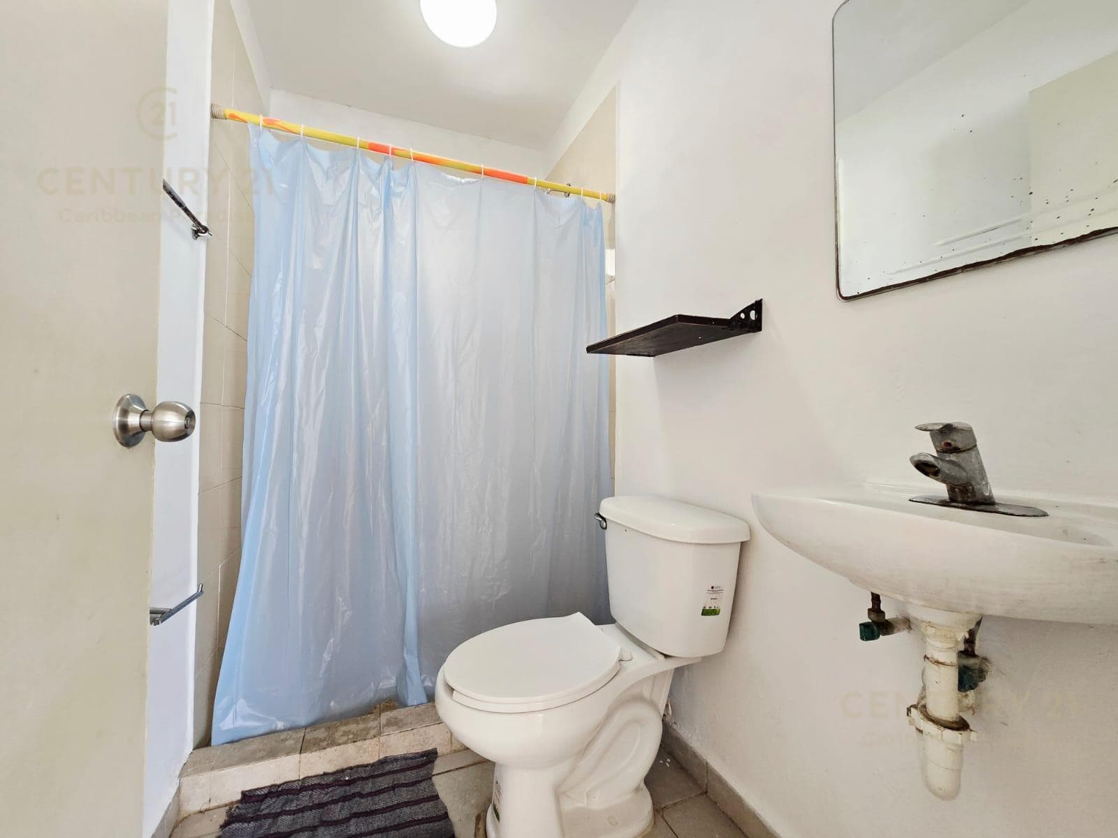 EN RENTA bonito departamento 2 rec. Cerrada Morell, Residencial Real Ibiza, Playa del Carmen P2840