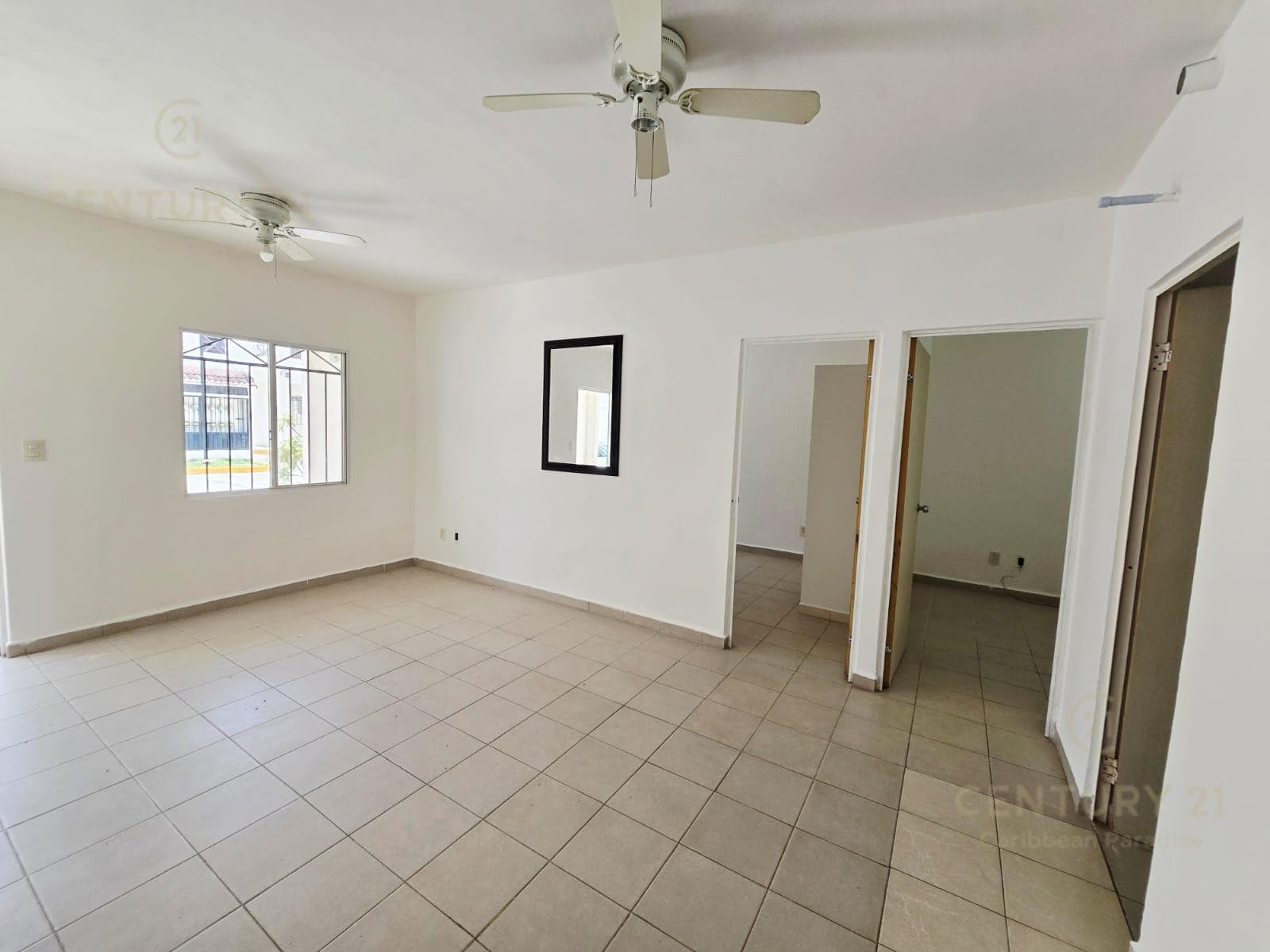 EN RENTA bonito departamento 2 rec. Cerrada Morell, Residencial Real Ibiza, Playa del Carmen P2840