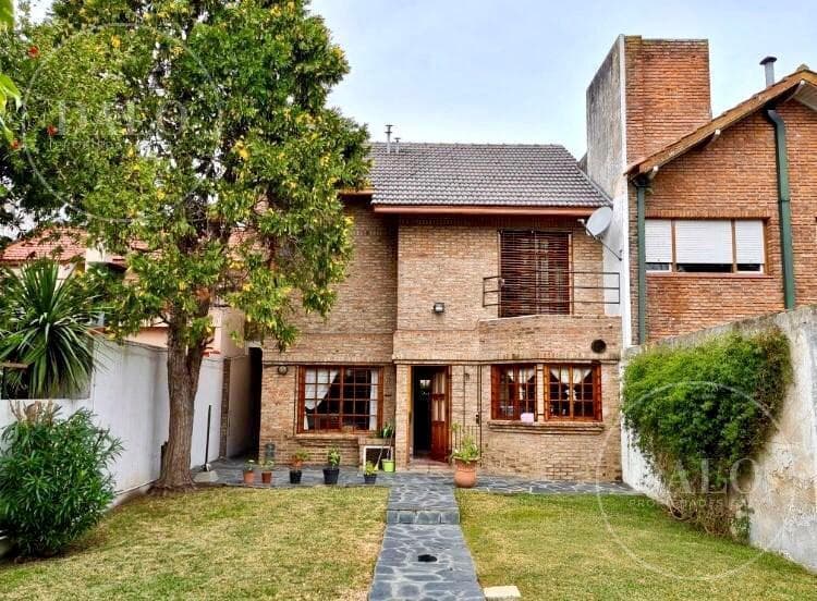 House for Sale in Quilmes, Greater Buenos Aires (G.B.A.), Southern Region, Argentina