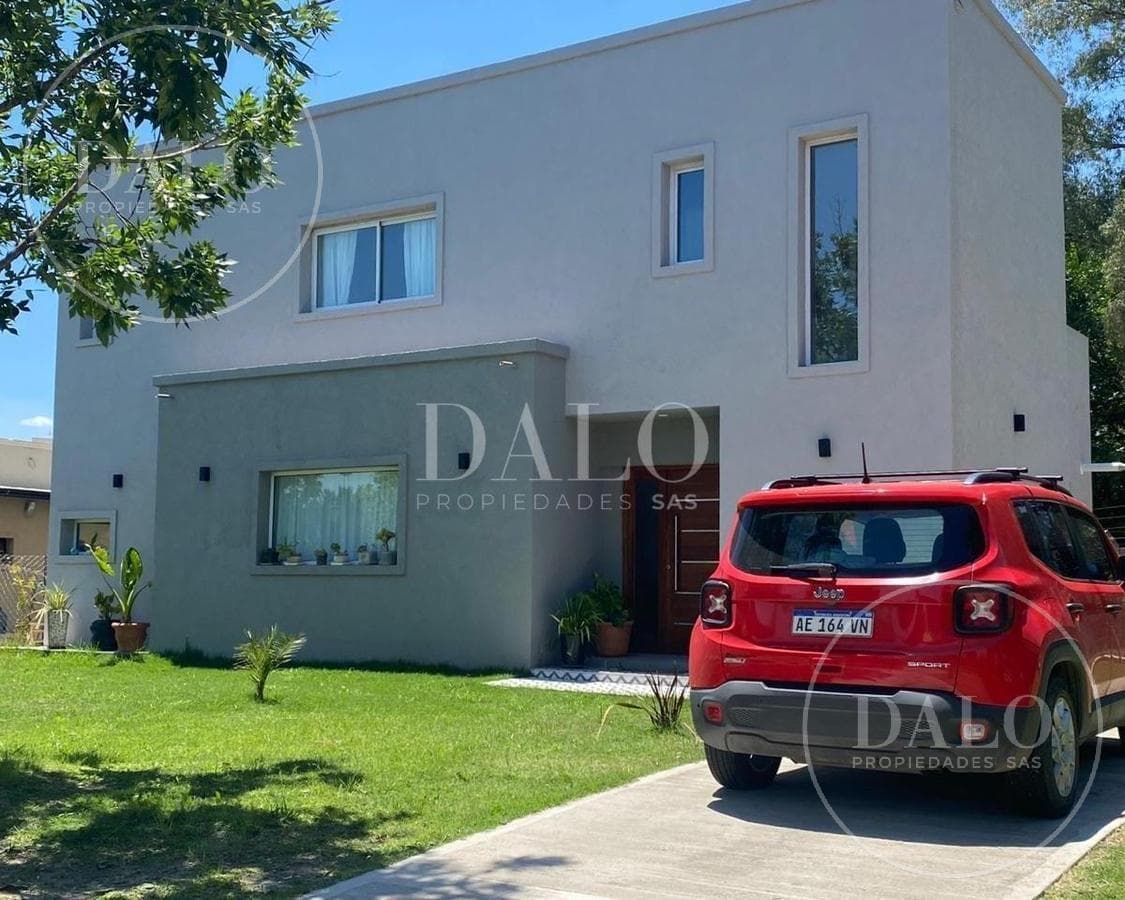 5-Room House for Sale in Pilar del Este, Pilar, Greater Buenos Aires (G.B.A.), Northern Area