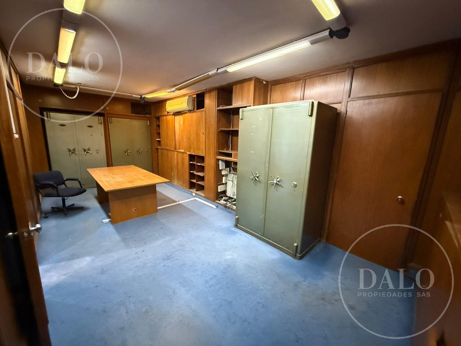 Entire-floor office space for sale in Microcentro—A GREAT OPPORTUNITY!