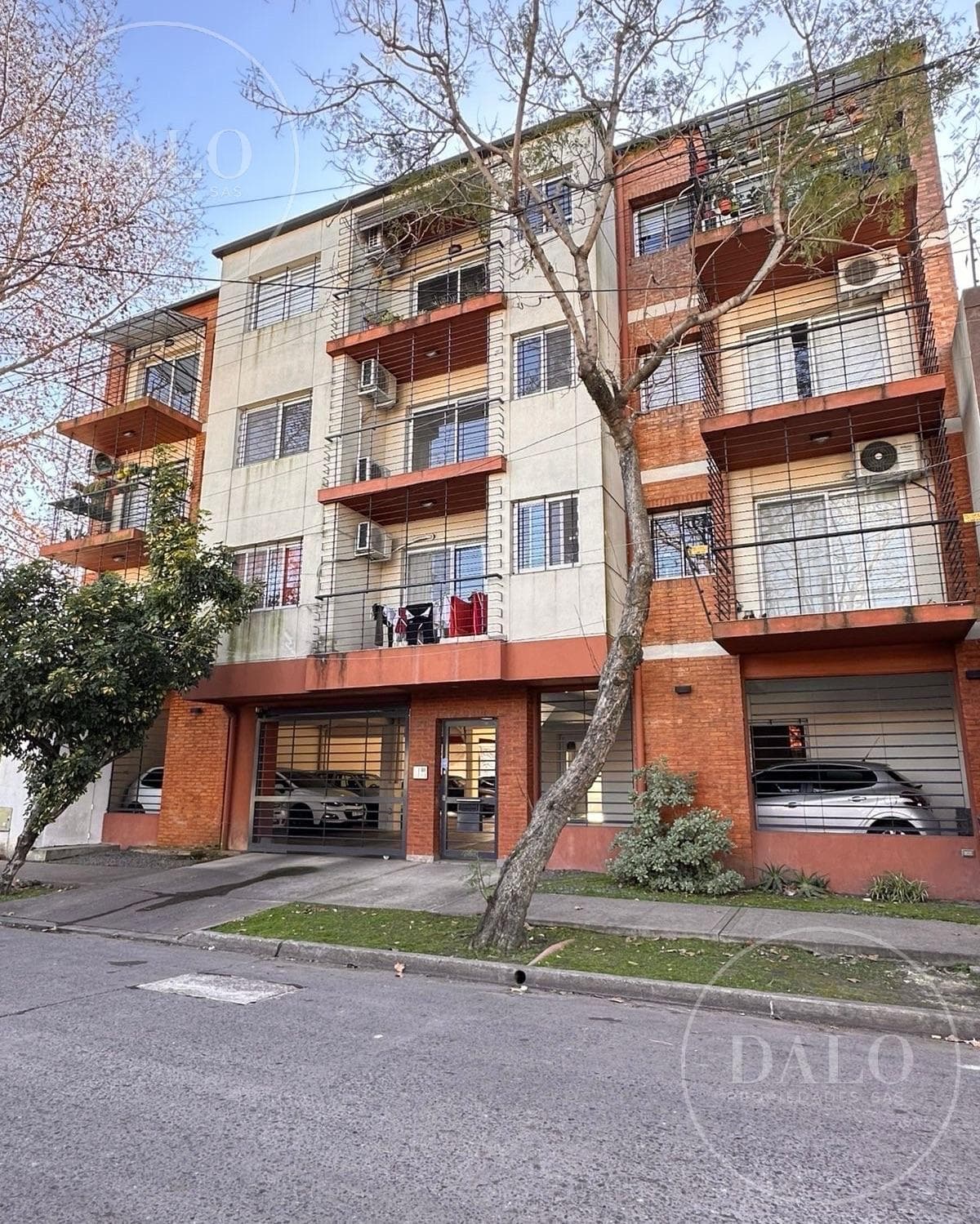 2-Room Apartment for Sale in Bernal