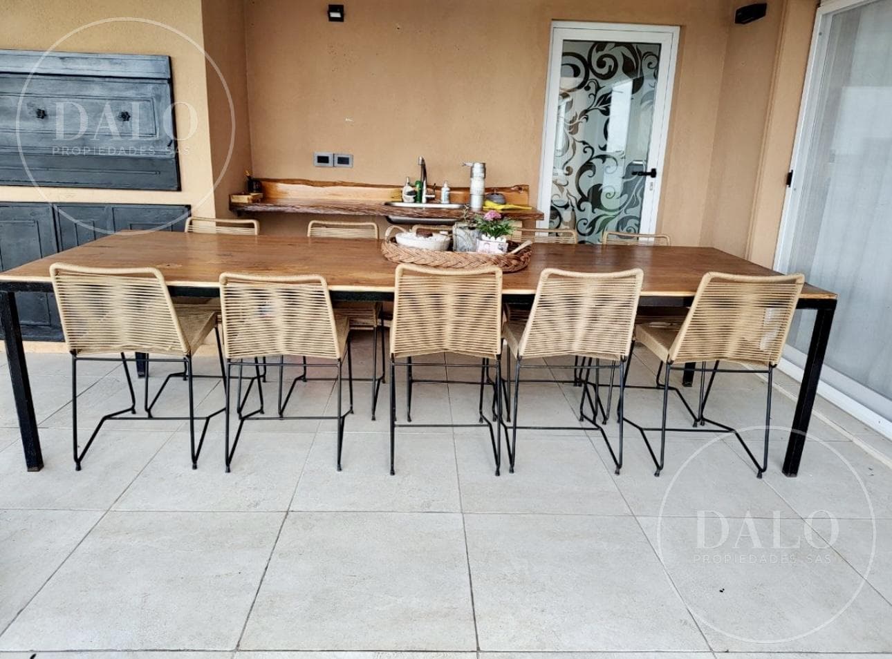 4-Room Lakefront House for Sale with a Dock in the San Sebastian Neighborhood, Escobar