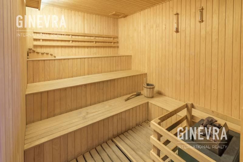 Open-concept studio apartment in Puerto Madero with a balcony and a parking space.