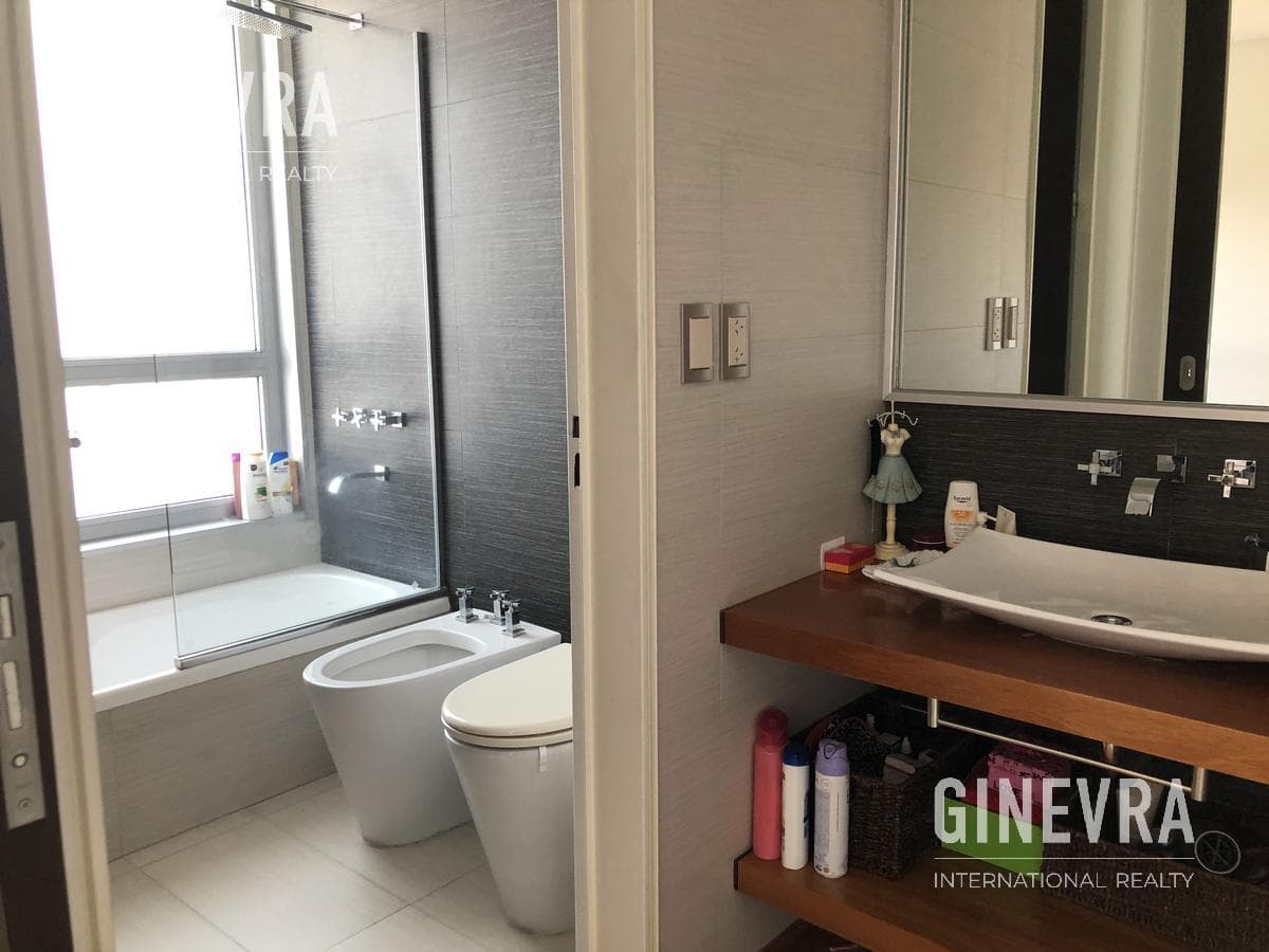 Apartment for Sale, 4 rooms, Mulieris - Puerto Madero.