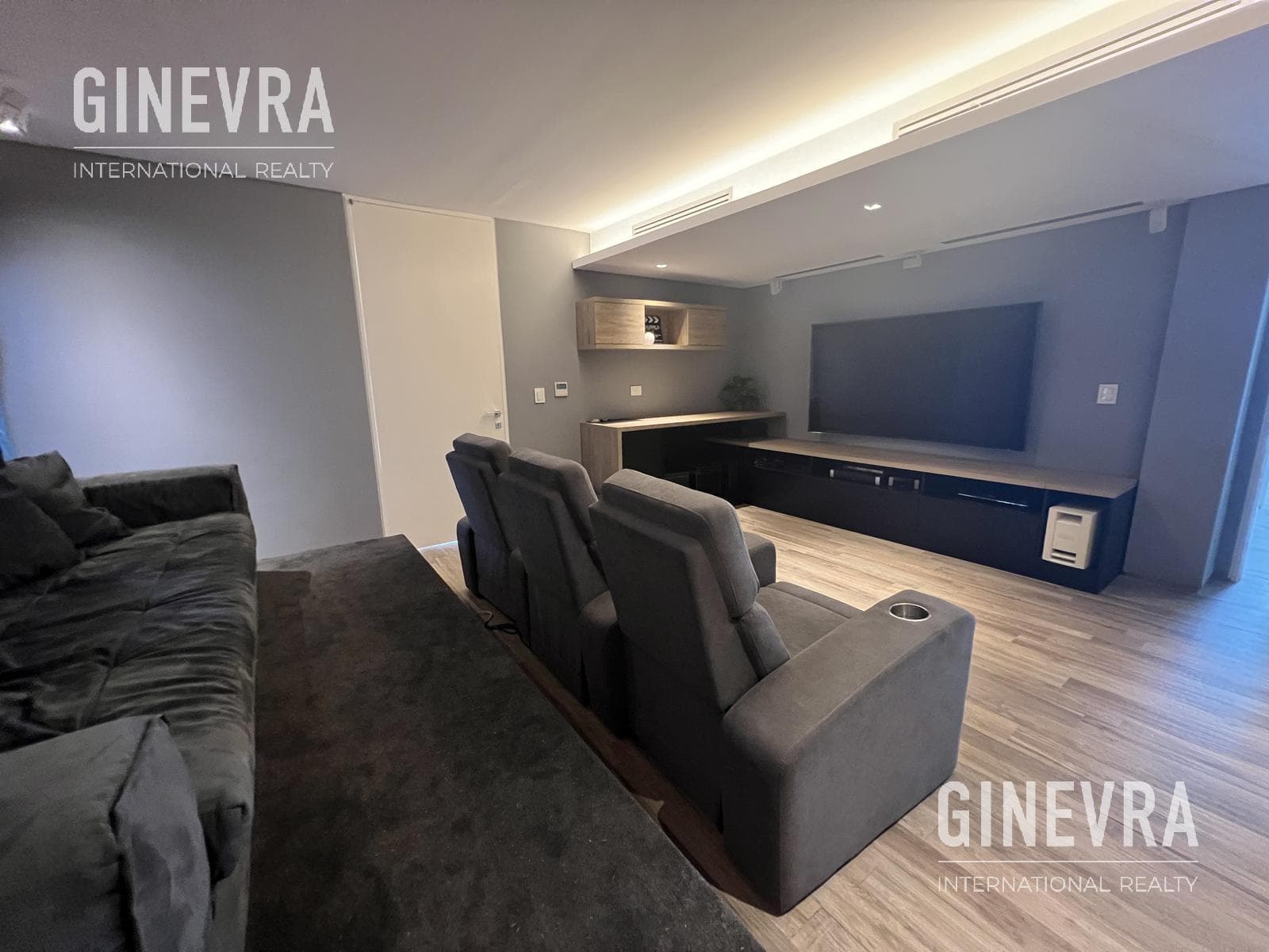 Rental: Stunning Designer Home in Nordelta Golf