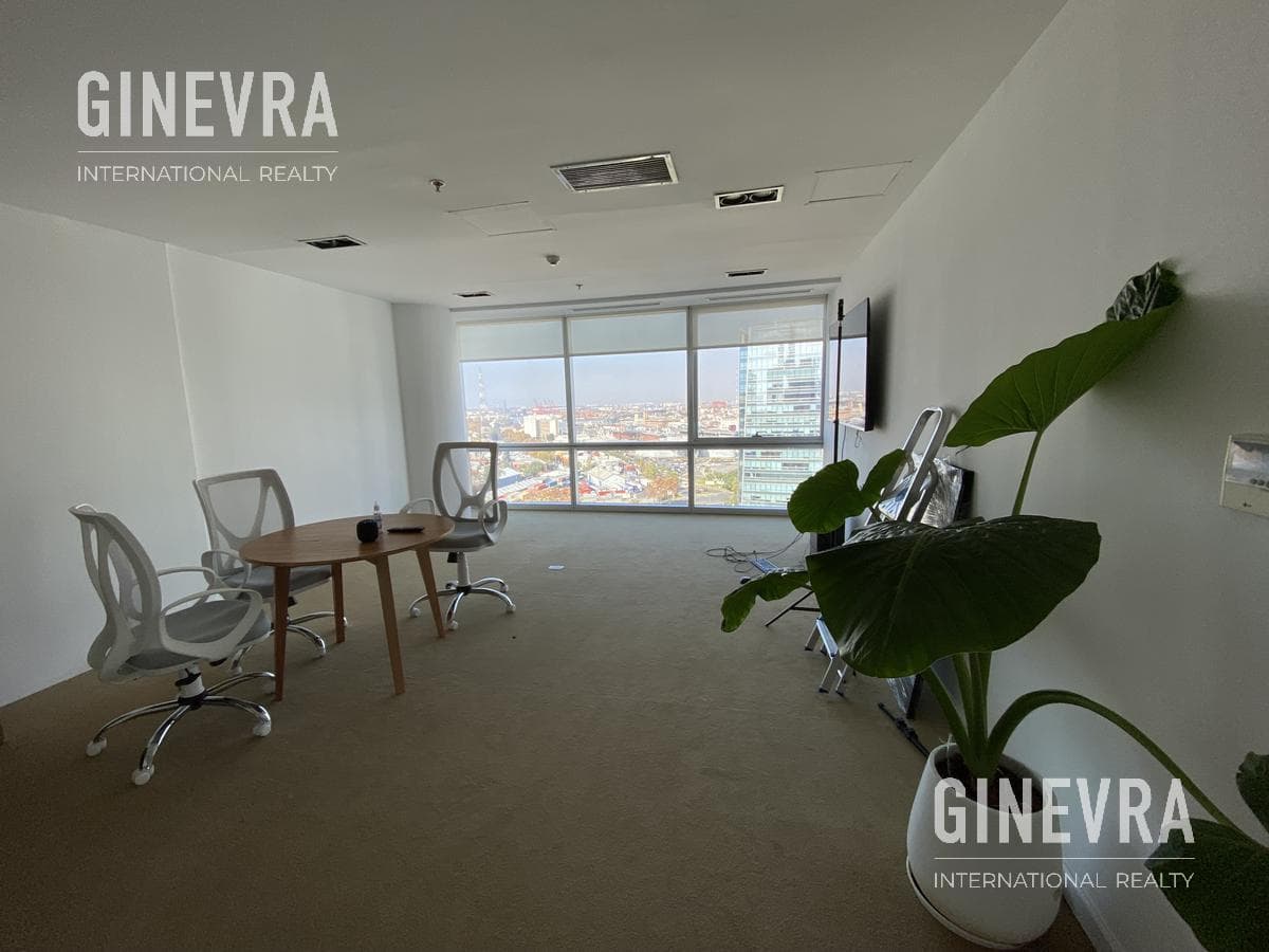 WTC I - 210 m² Office Space for Rent