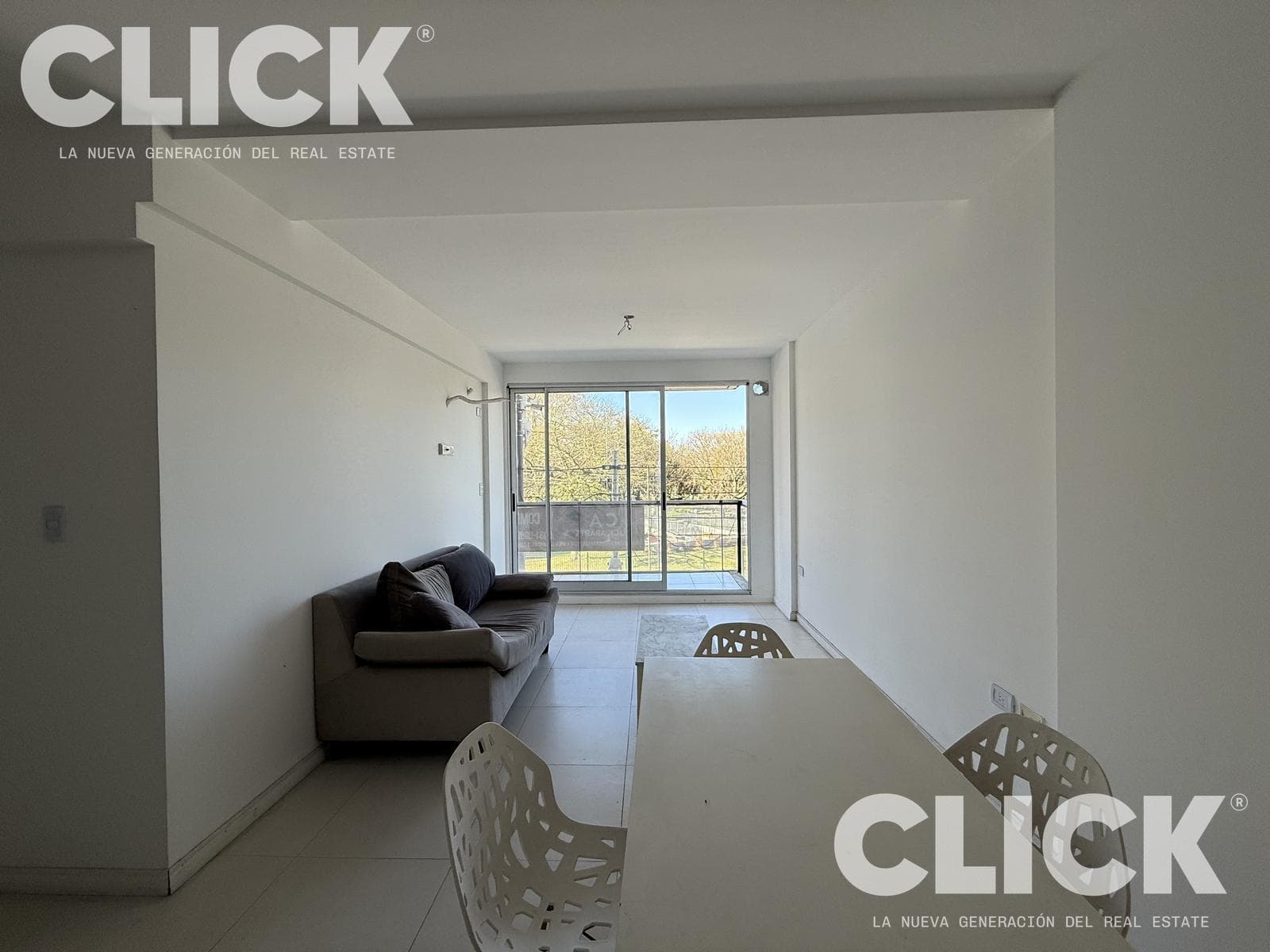 FOR SALE - 3-ROOM APARTMENT WITH BALCONY - POOL - FLOWERS