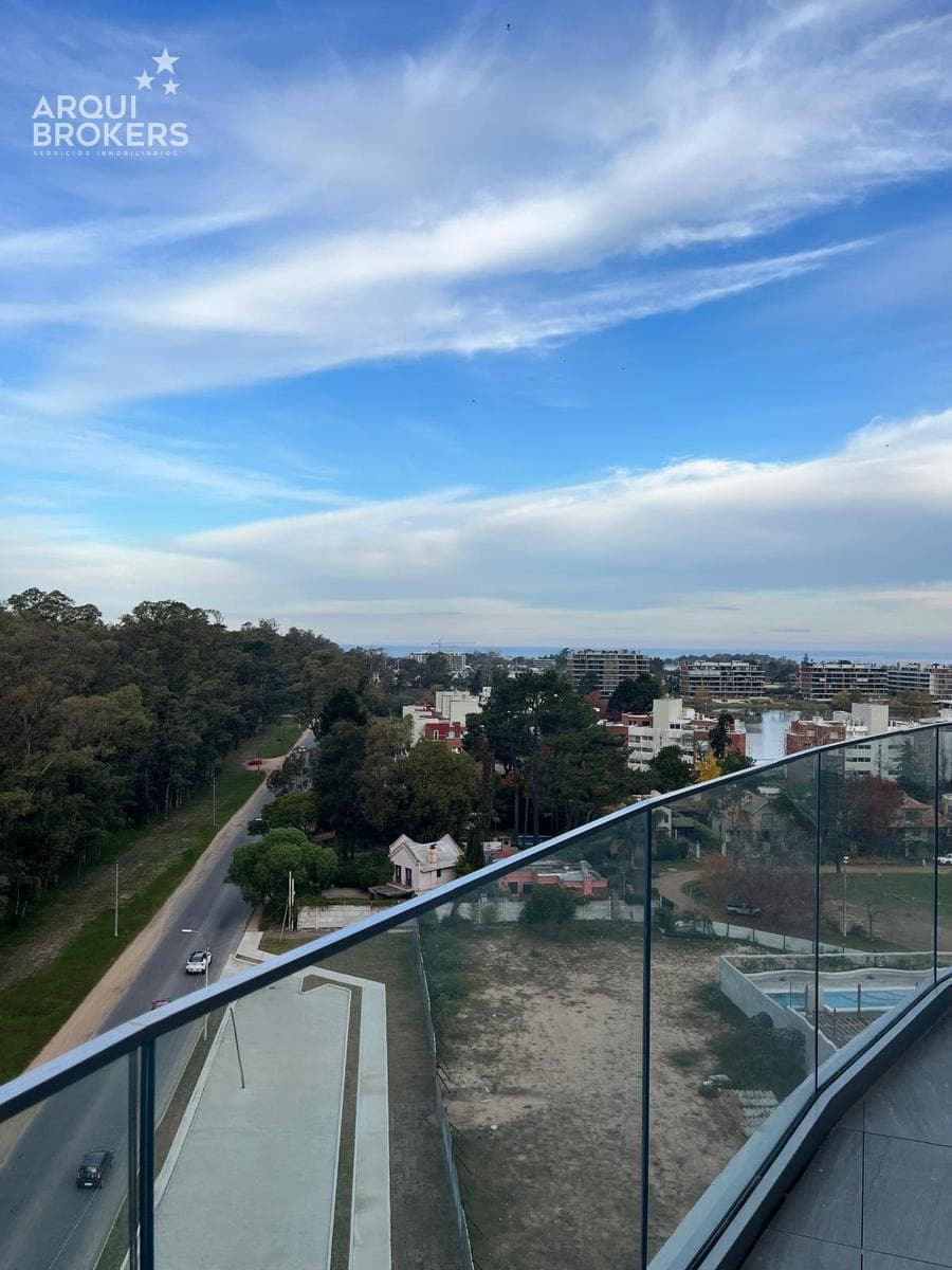 Three-Bedroom Apartment for Sale in Roosevelt Park - 1006