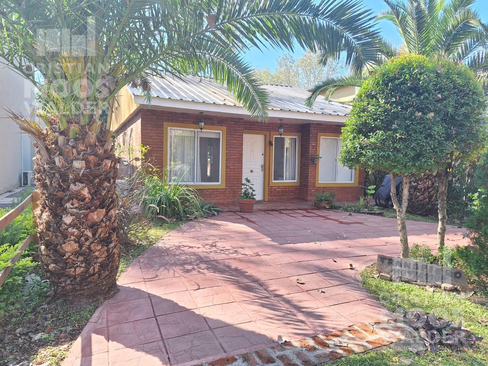 3-room house for sale - COBA Escobar