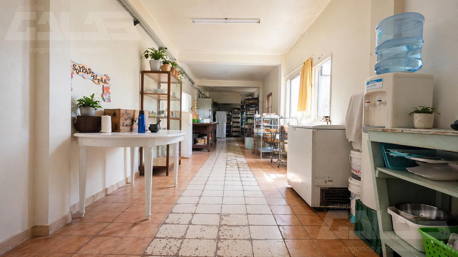 HOUSE | 6 ROOMS WITH COMMERCIAL SPACE | SWIMMING POOL | MULTI-FAMILY | GARAGE | NORTH ITUZAINGÓ | GREAT OPPORTUNITY