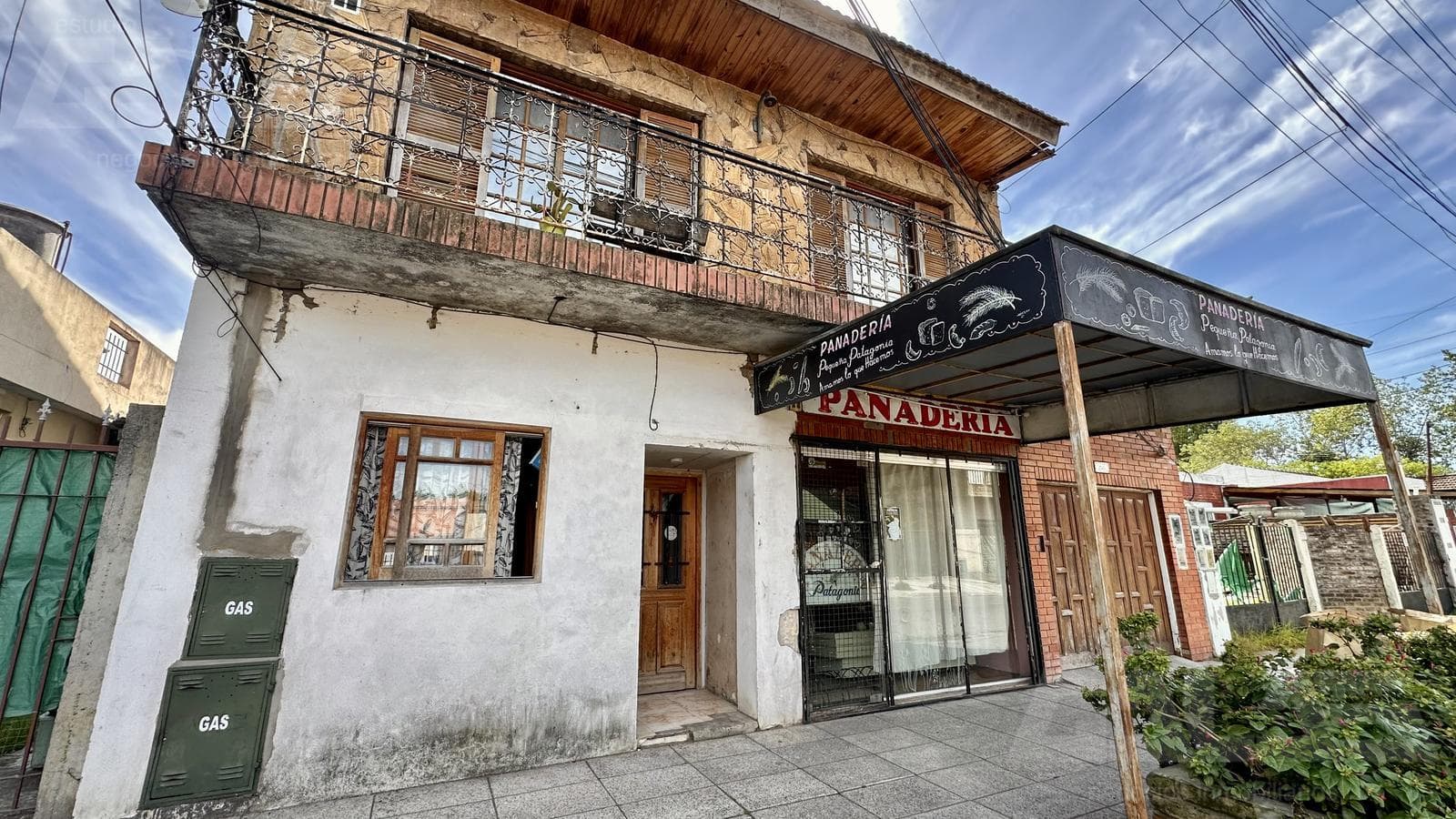 HOUSE | 6 ROOMS WITH COMMERCIAL SPACE | SWIMMING POOL | MULTI-FAMILY | GARAGE | NORTH ITUZAINGÓ | GREAT OPPORTUNITY