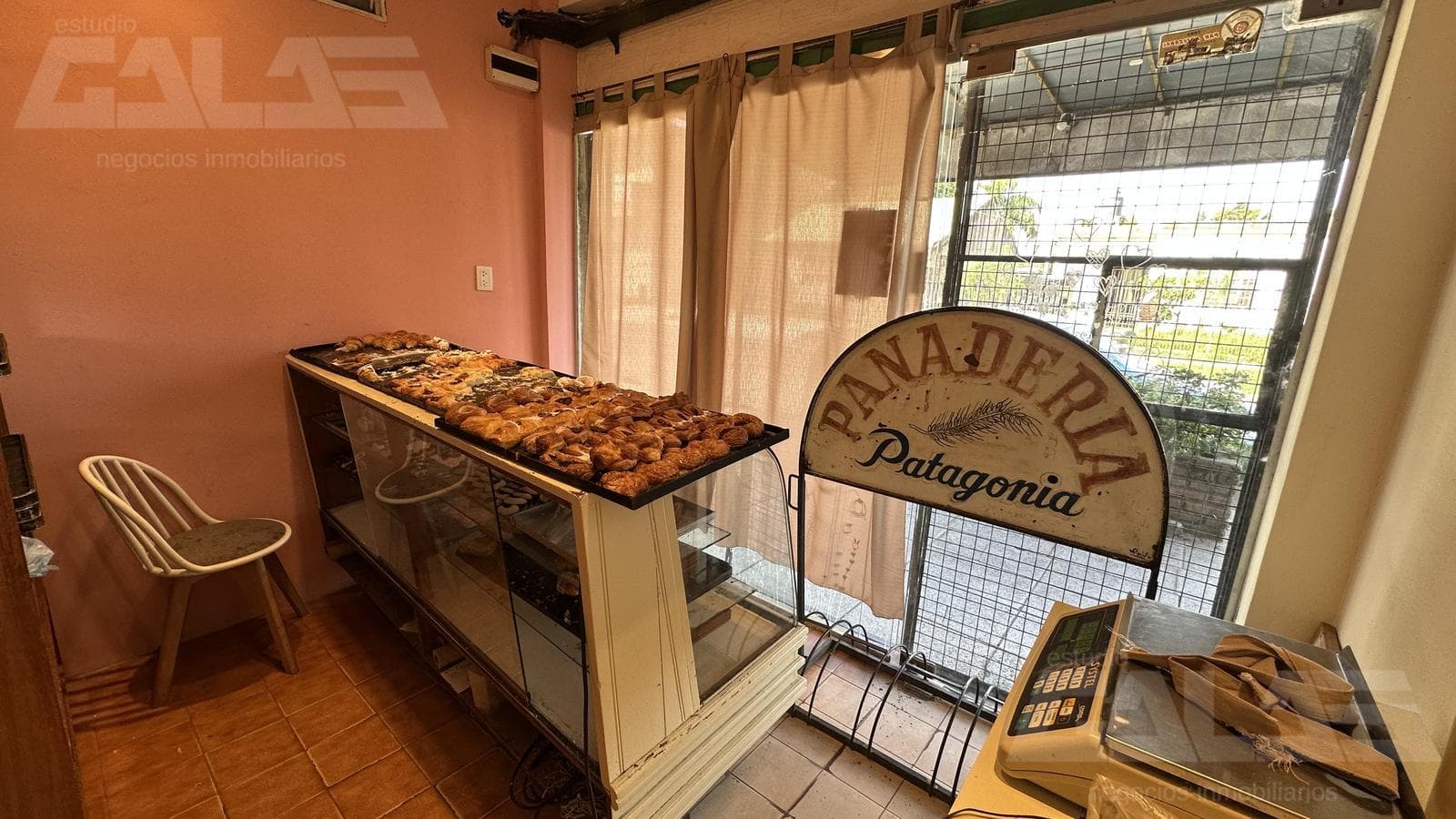HOUSE | 6 ROOMS WITH COMMERCIAL SPACE | SWIMMING POOL | MULTI-FAMILY | GARAGE | NORTH ITUZAINGÓ | GREAT OPPORTUNITY
