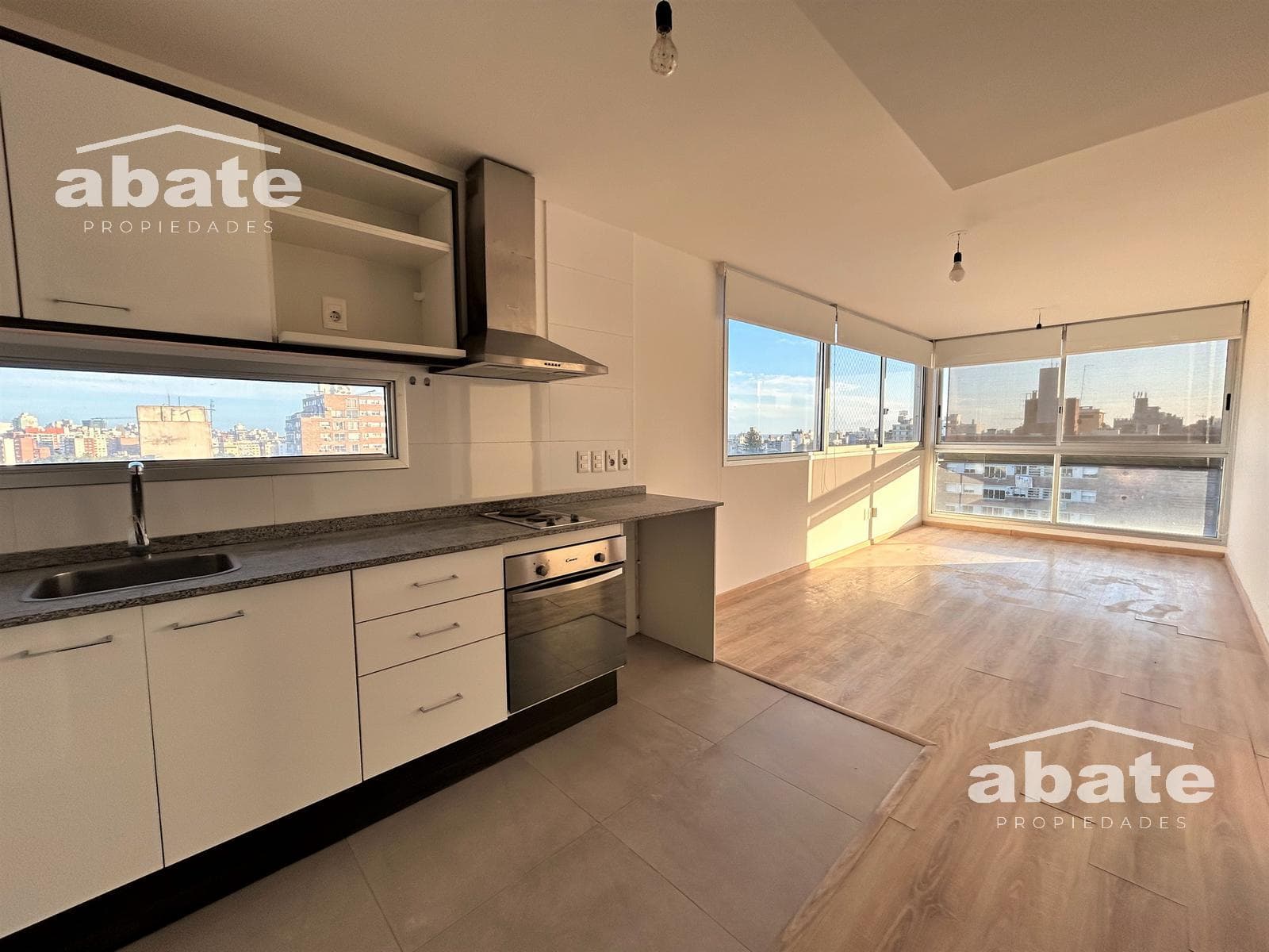 1-bedroom apartment for rent with a terrace. Lovely, high floor, bright, great view!